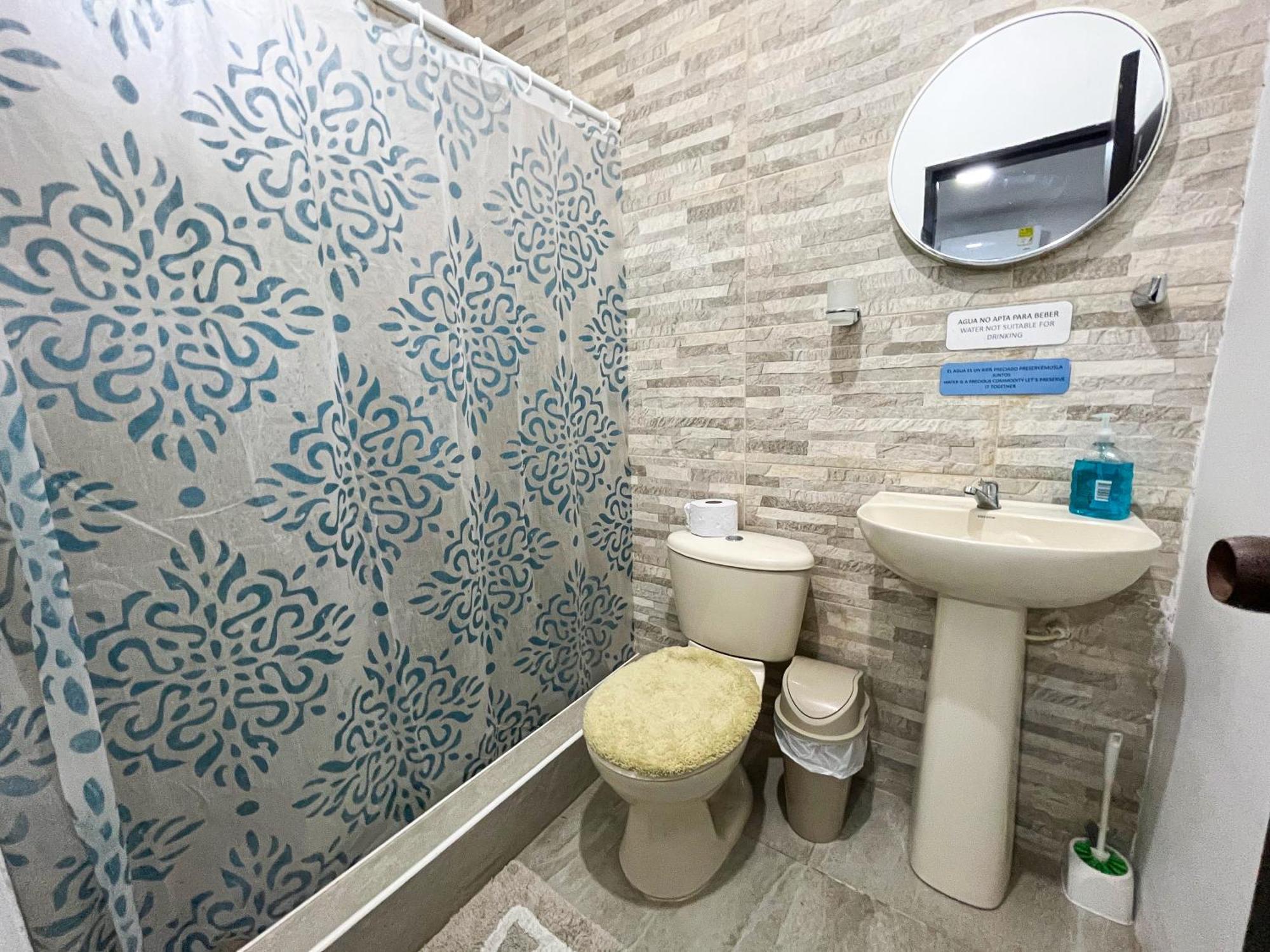 Miss Yasmin Place San Andrés エクステリア 写真