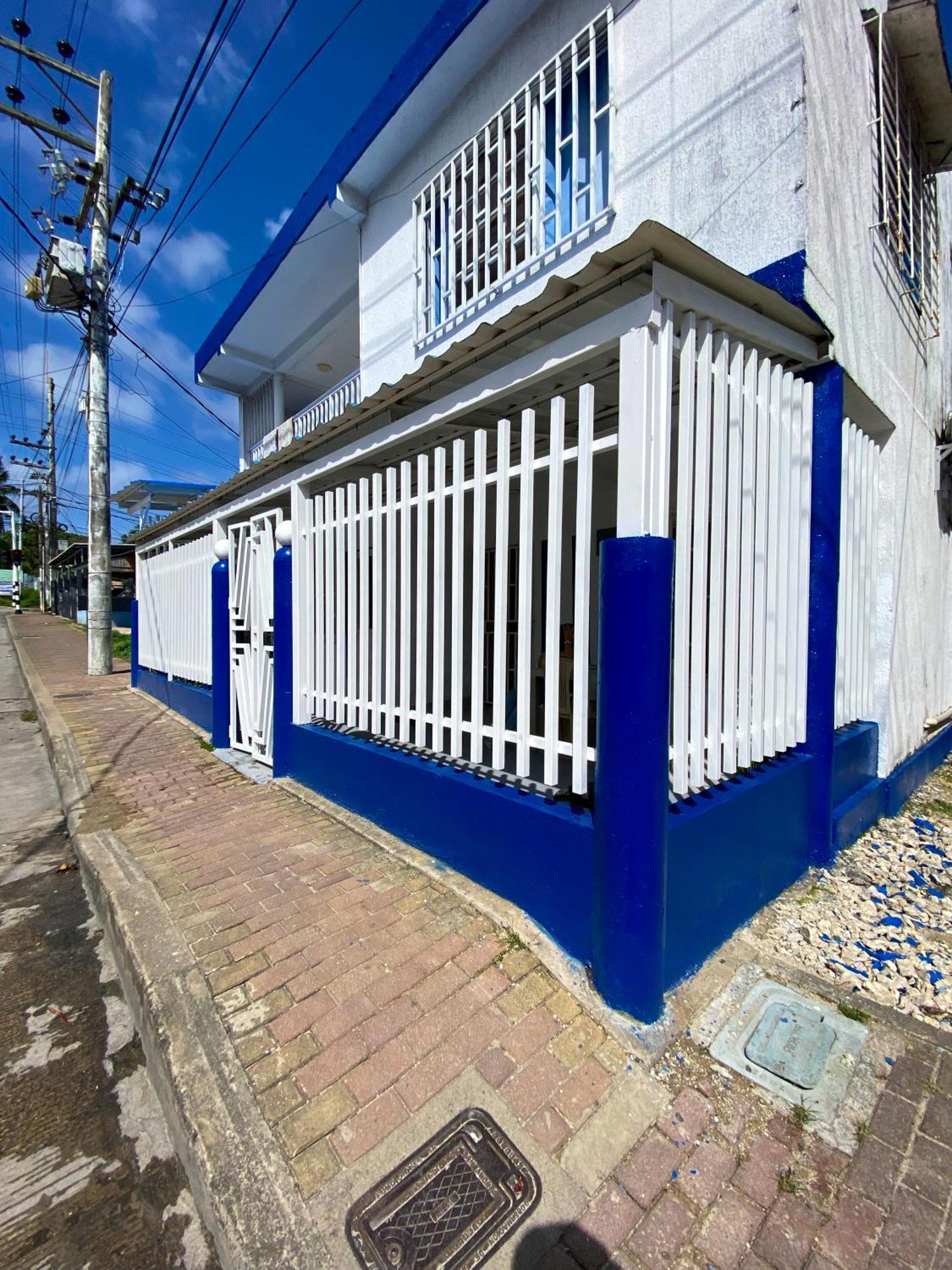 Miss Yasmin Place San Andrés エクステリア 写真
